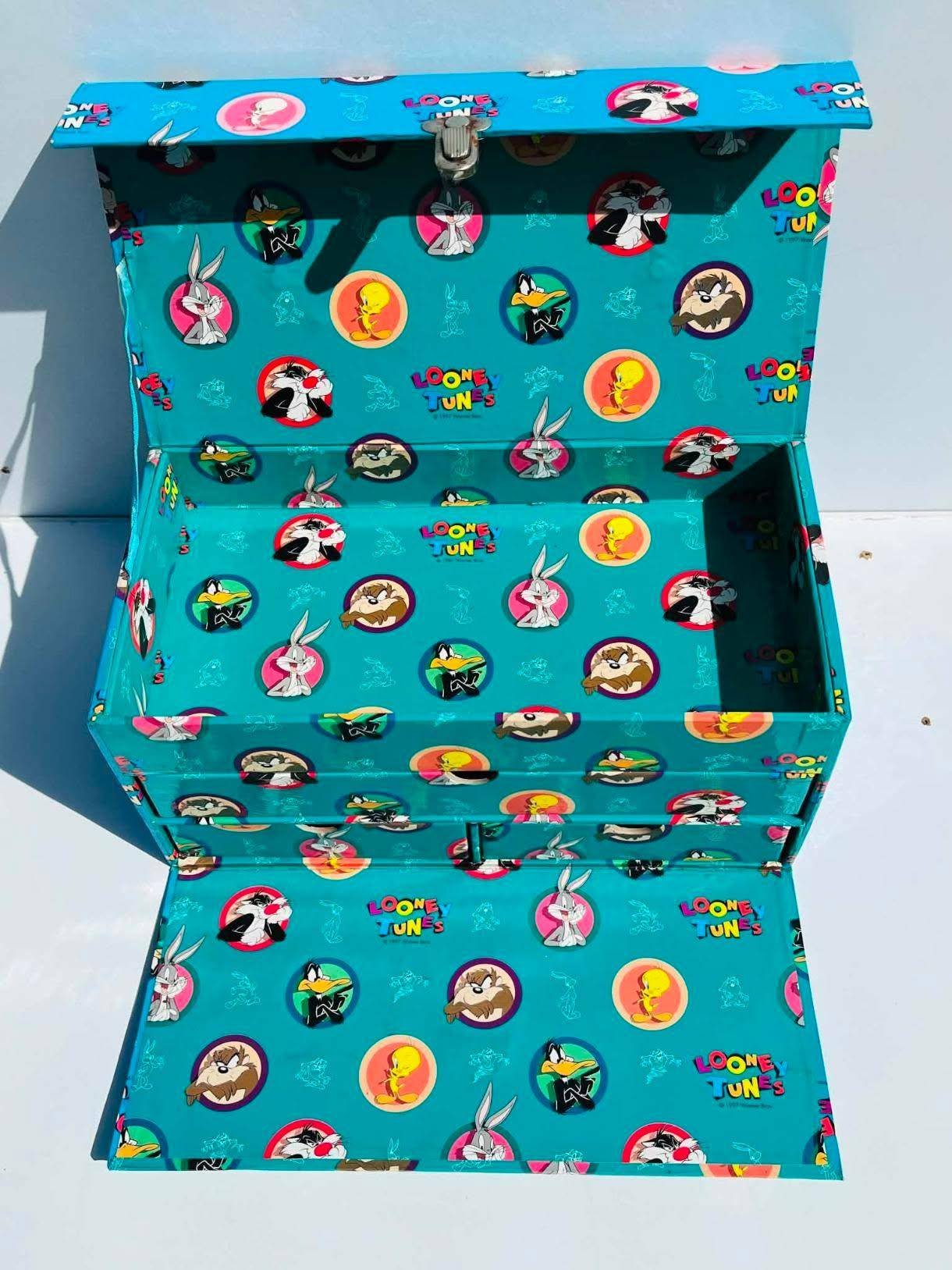 IMG_20260813_144850_504 Boîte de rangement de bijoux vintage Looney Tunes - Image 8