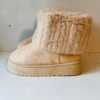 Bottes fourrées beige neuve T 36/37