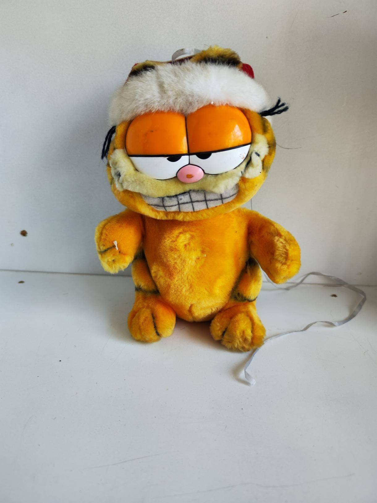 g Peluche Vintage Garfield de Noël / Hiver avec Bonnet – Dakin / Fun Farm Années 80-90