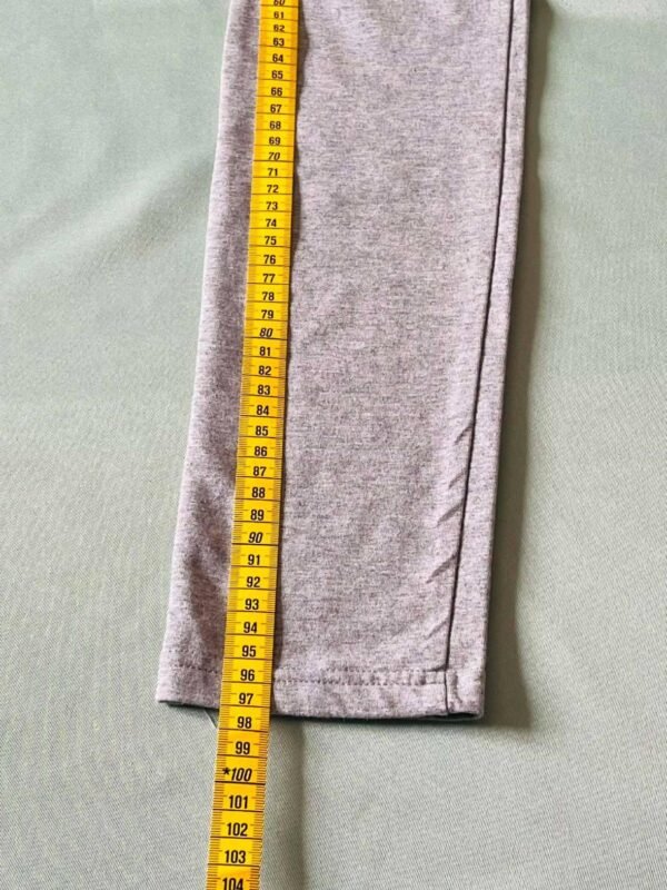 jogging 3 Pantalon de jogging/legging gris avec détails lacés et perles aux genoux T M/L