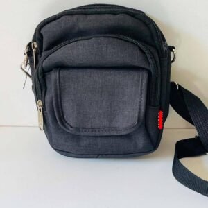 Sacoche bandoulière multipoche homme OR&MI – Gris anthracite / Noir
