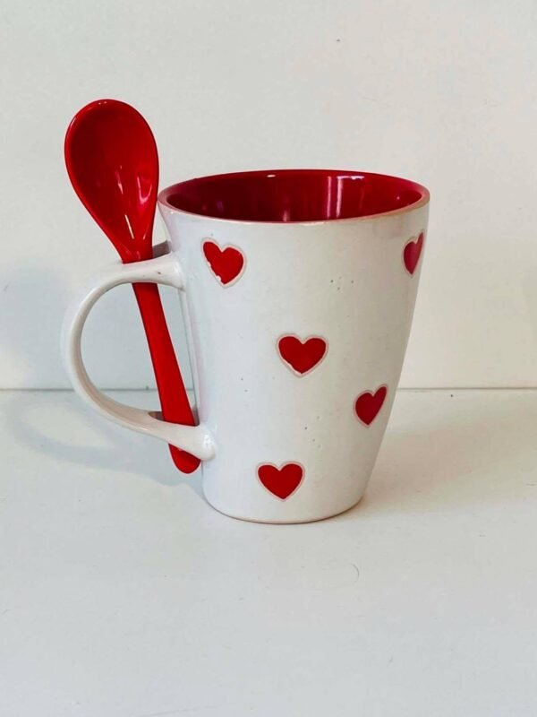 tasse coeur Tasse en céramique Blanc et Rouge à cœurs avec cuillère intégrée