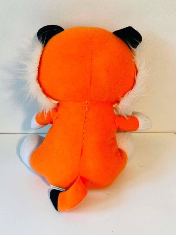 tigre orange 2 Tigre Orange aux Grands Yeux Bleus – Style Kawaii