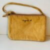 trousse agnes Pochette / Sac à main Agnès b. en velours côtelé jaune moutarde